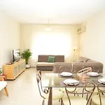 Ogi\'S Central Apartment