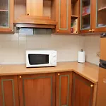 Ogi\'S Central Apartment